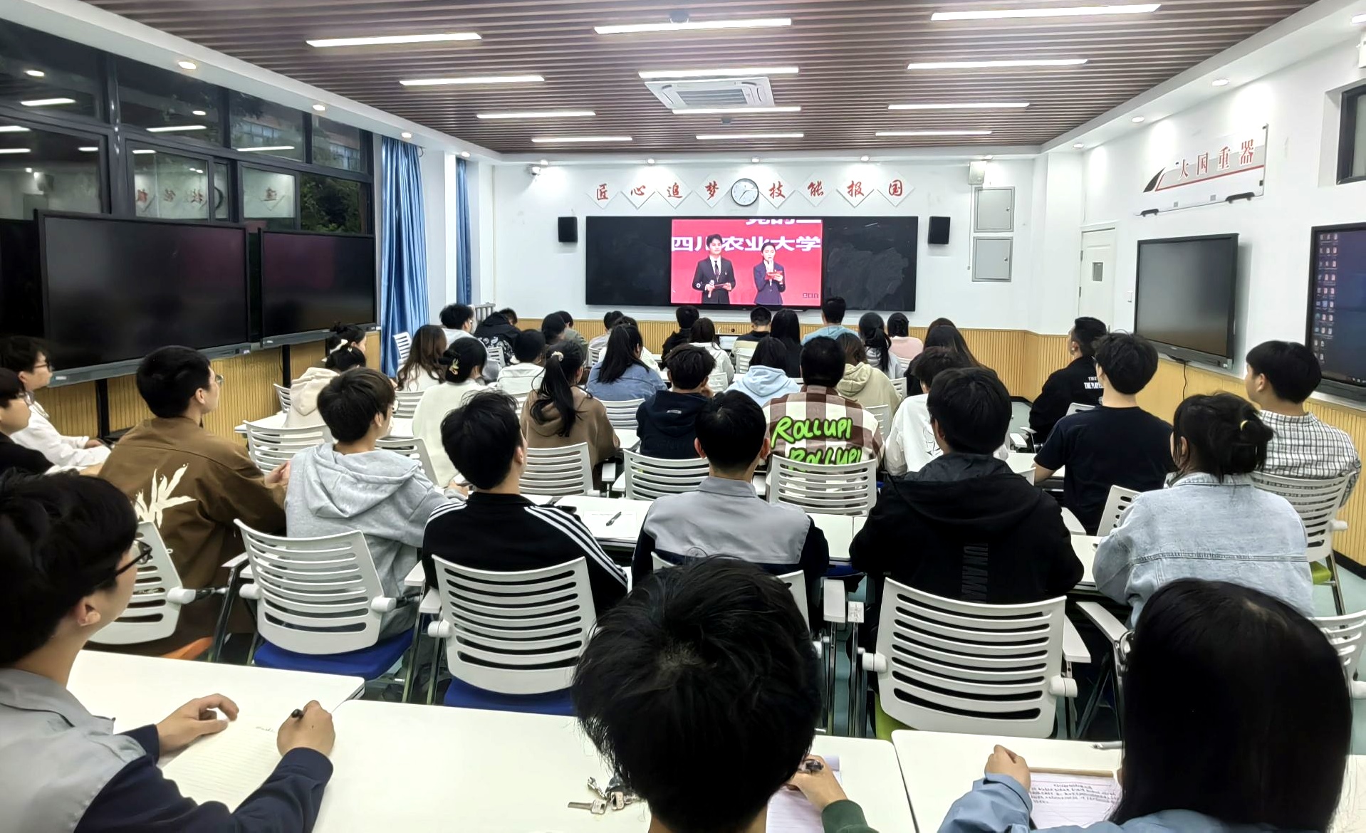 图片3.jpg 图片3.jpg