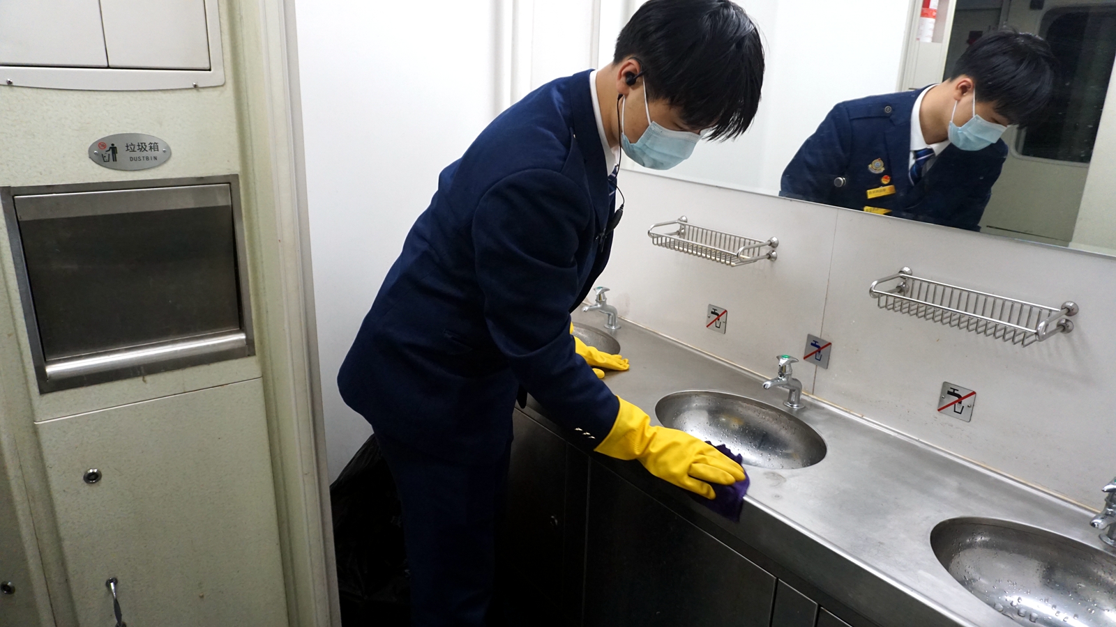 彭一洋4_副本.jpg 彭一洋4_副本.jpg