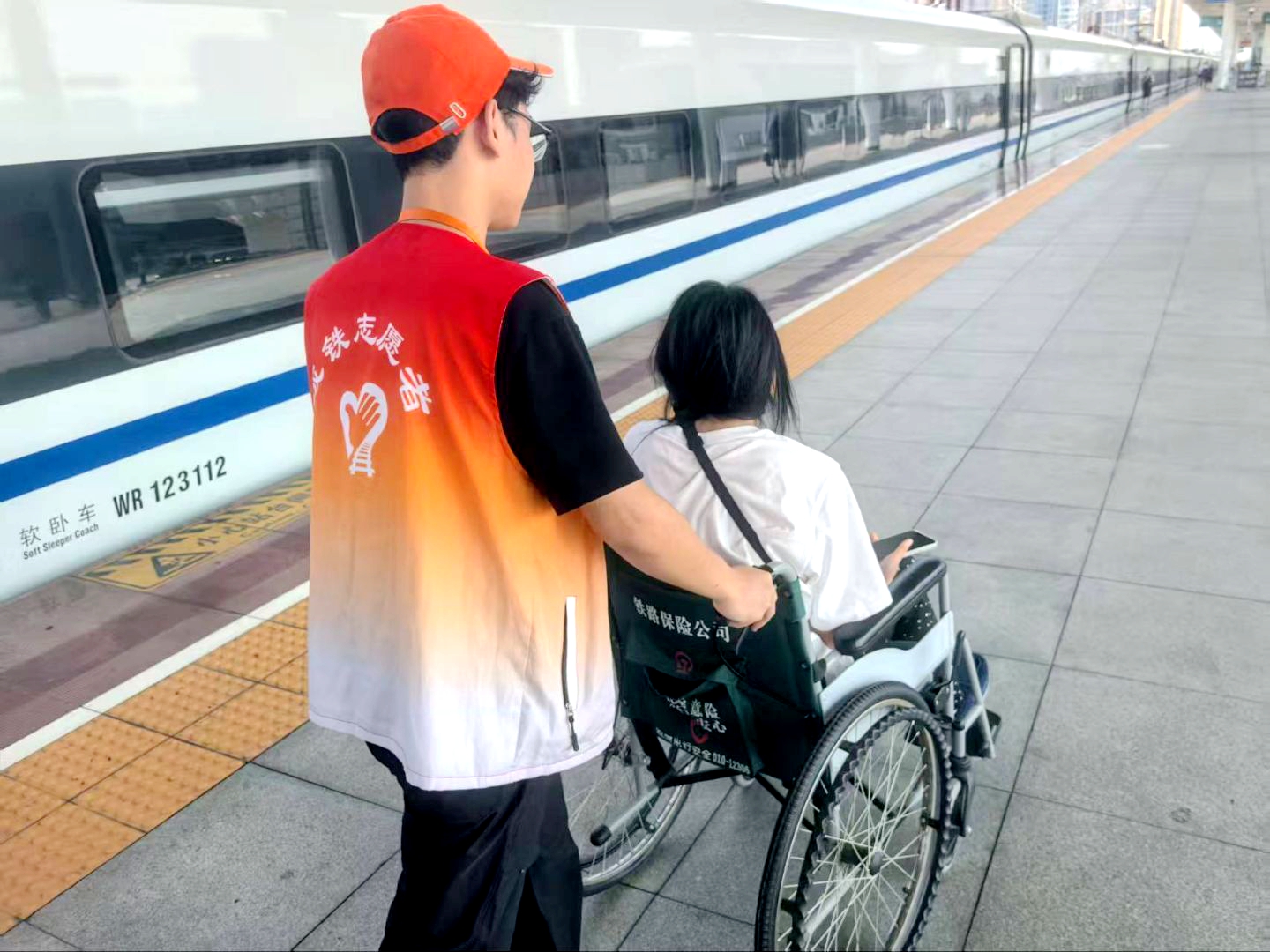 车站2_副本.jpg 车站2_副本.jpg