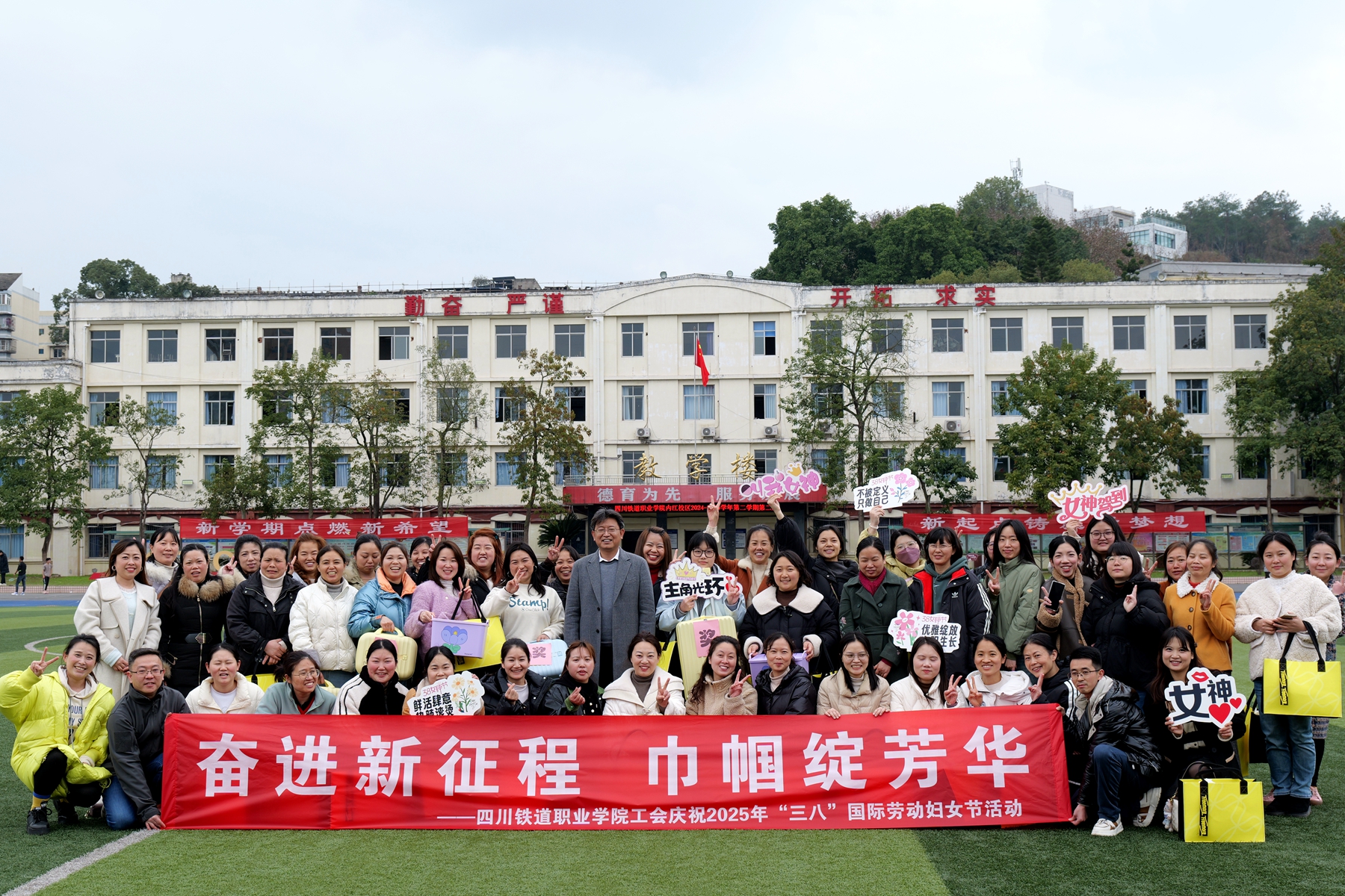 微信图片_20250311115555_副本.jpg 微信图片_20250311115555_副本.jpg