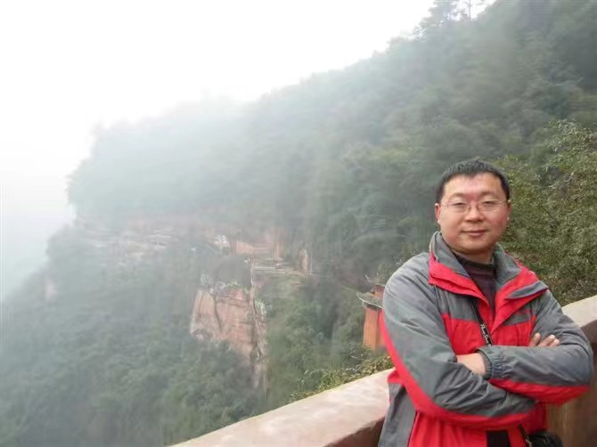 胡梦麟生活照.png 胡梦麟生活照.png