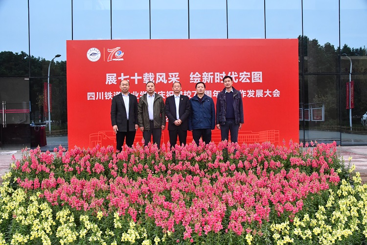 DSC_9772.JPG DSC_9772.JPG